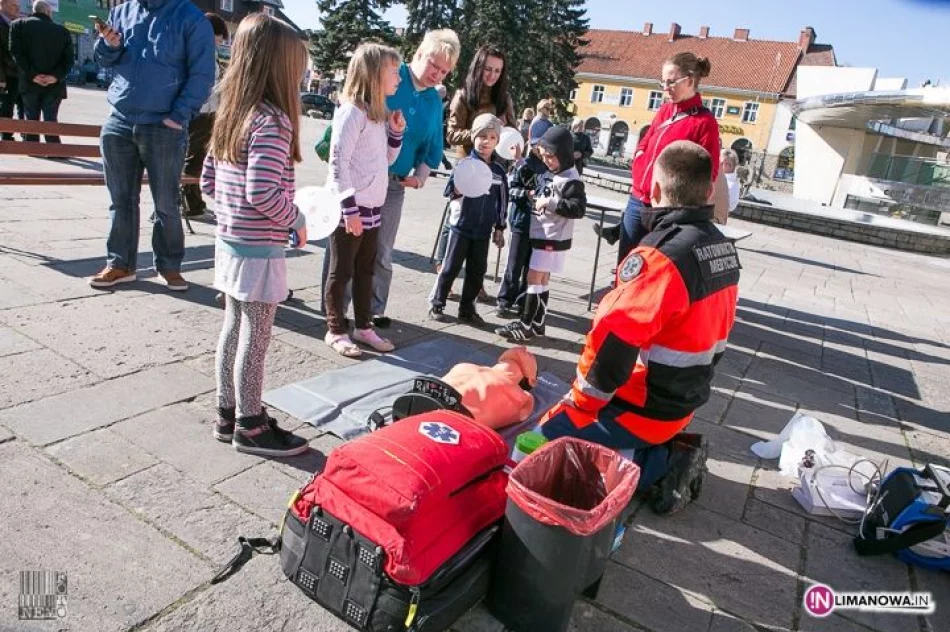 "Biała Sobota"  na limanowskim rynku - zdjęcie 17