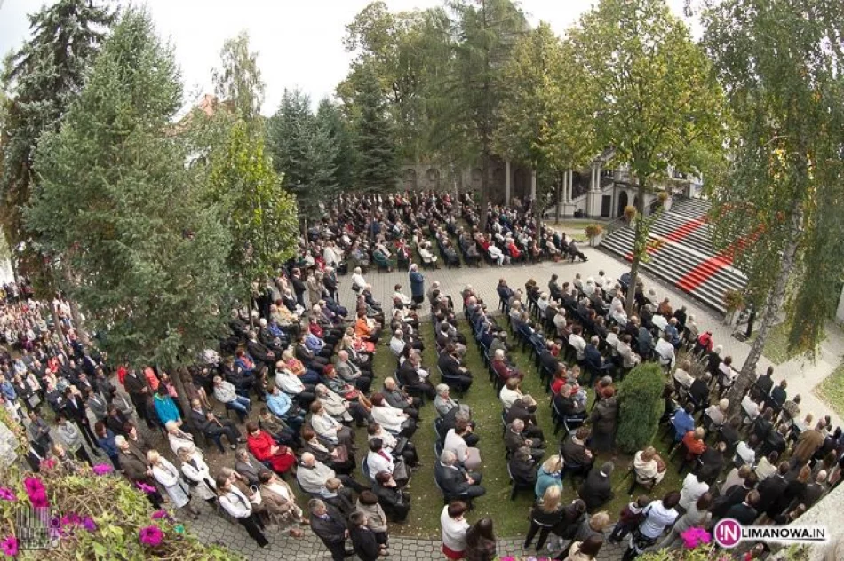 Prymas Polski na zkończeniu Wielkiego Odpustu w Limanowej - zdjęcie 2