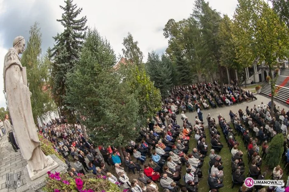 Prymas Polski na zkończeniu Wielkiego Odpustu w Limanowej - zdjęcie 3