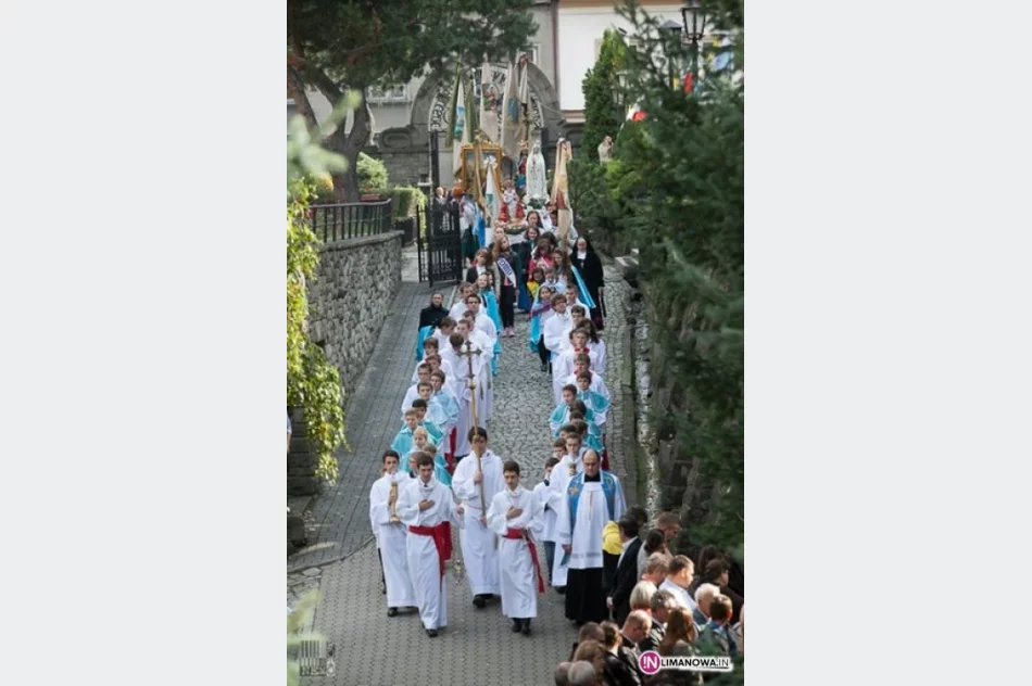 Prymas Polski na zkończeniu Wielkiego Odpustu w Limanowej - zdjęcie 14