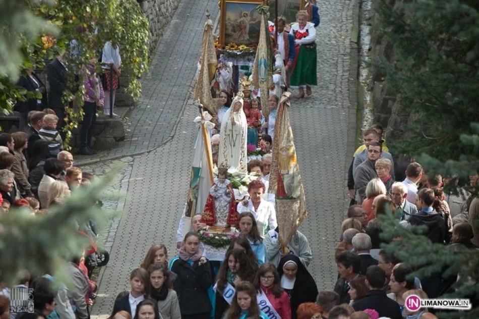 Prymas Polski na zkończeniu Wielkiego Odpustu w Limanowej - zdjęcie 18