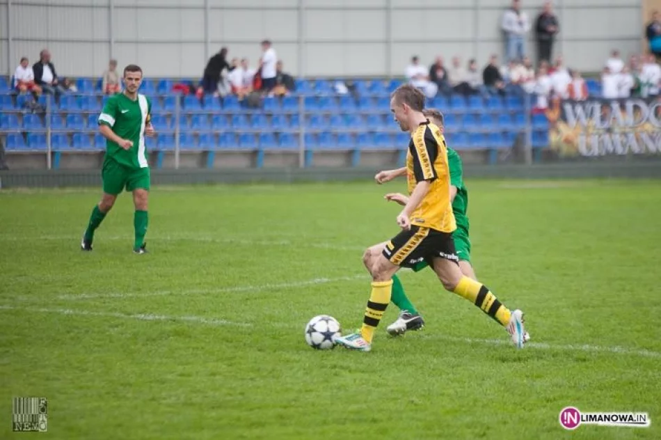 Limanovia Szubryt Limanowa - Świt Nowy Dwór Mazowiecki 2013/2014 - zdjęcie 18