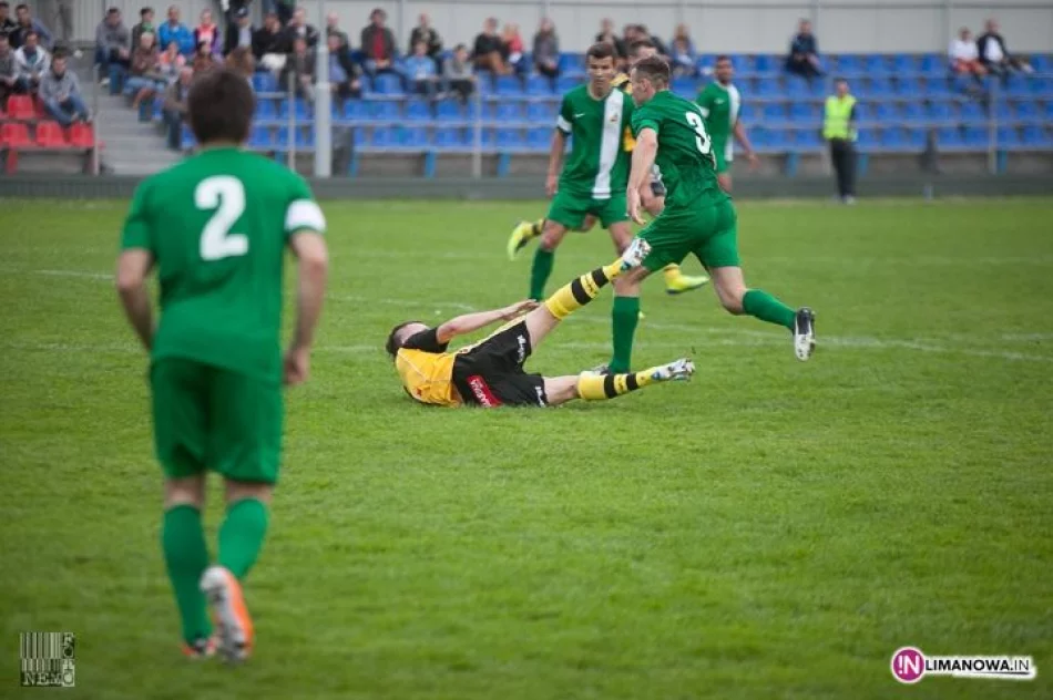 Limanovia Szubryt Limanowa - Świt Nowy Dwór Mazowiecki 2013/2014 - zdjęcie 19