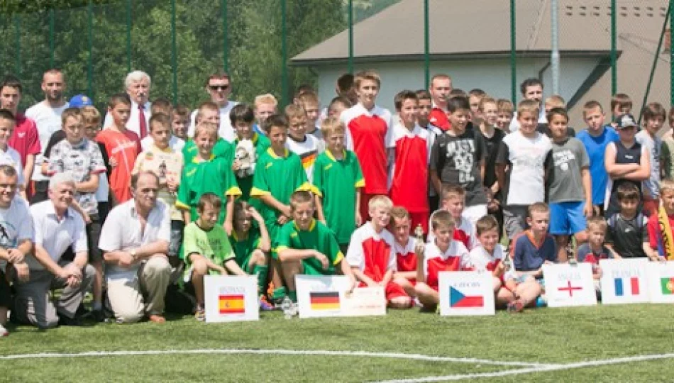 Czechy zwyciężyły w Mini EURO 2012 w Limanowej - zdjęcie 1