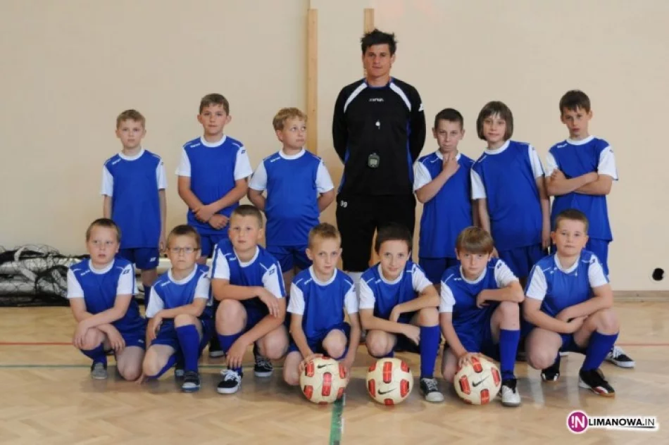 W Szczyrzycu otwarto szkółkę piłkarską - zdjęcie 3