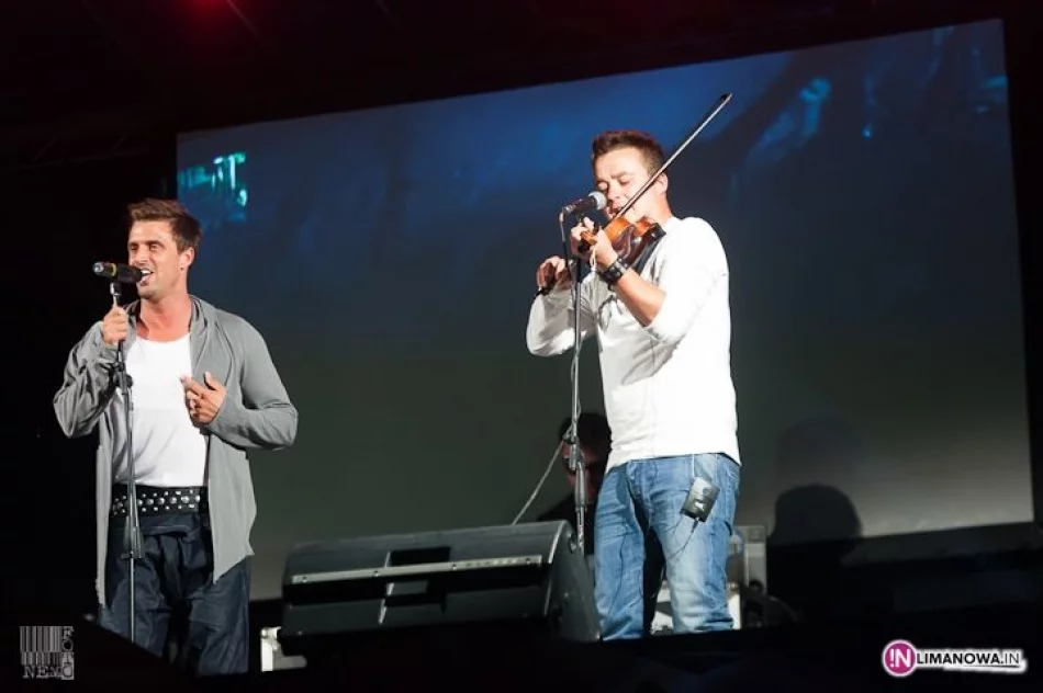 Koncert zespołu Future Folk na Pikniku Gminy w Pisarzowej - zdjęcie 10