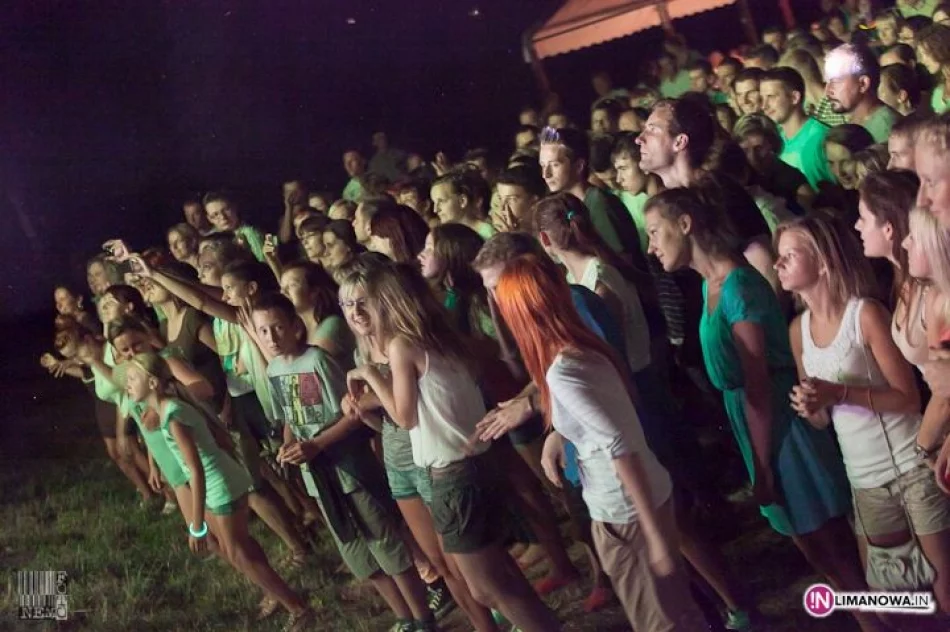 Koncert zespołu Future Folk na Pikniku Gminy w Pisarzowej - zdjęcie 19