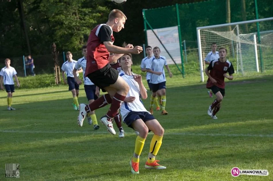 Juniorzy Sokoła remisują na zkończenie sezonu 2012/2013 - zdjęcie 6