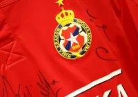 Limanovia sprzedaje koszulki - zdjęcie główne