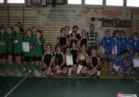 Rywalizacja pod siatką - zdjęcie główne