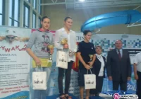 Limanowa „Swim” na fali wznoszącej - zdjęcie główne