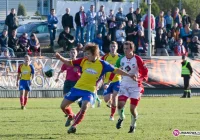 Kolorowy mecz: bardzo groźny Przebój, rewelacyjny Pietrzak. - zdjęcie główne