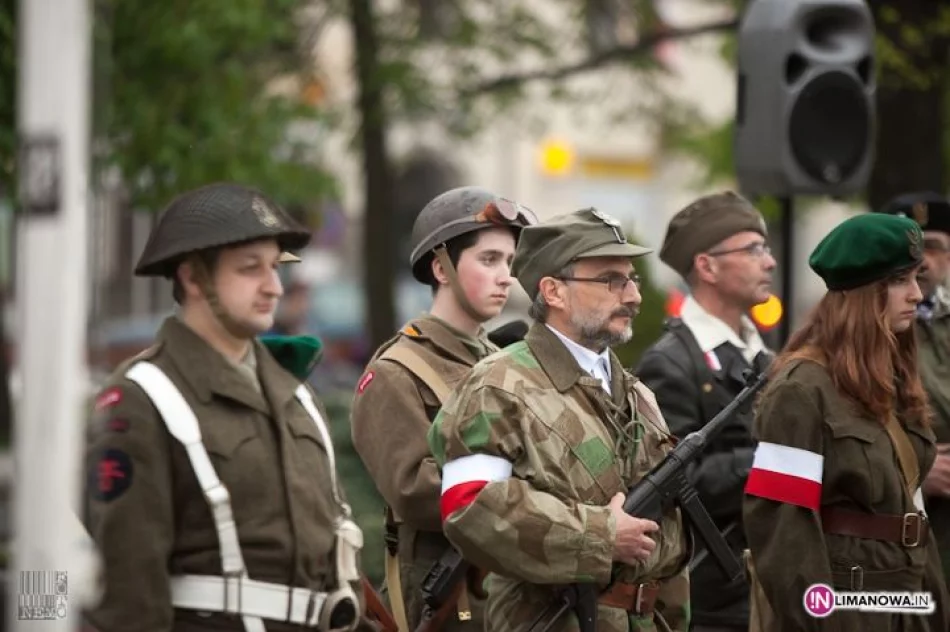 Święto Flagi Rzeczypospolitej Polskiej 2013 - zdjęcie 2