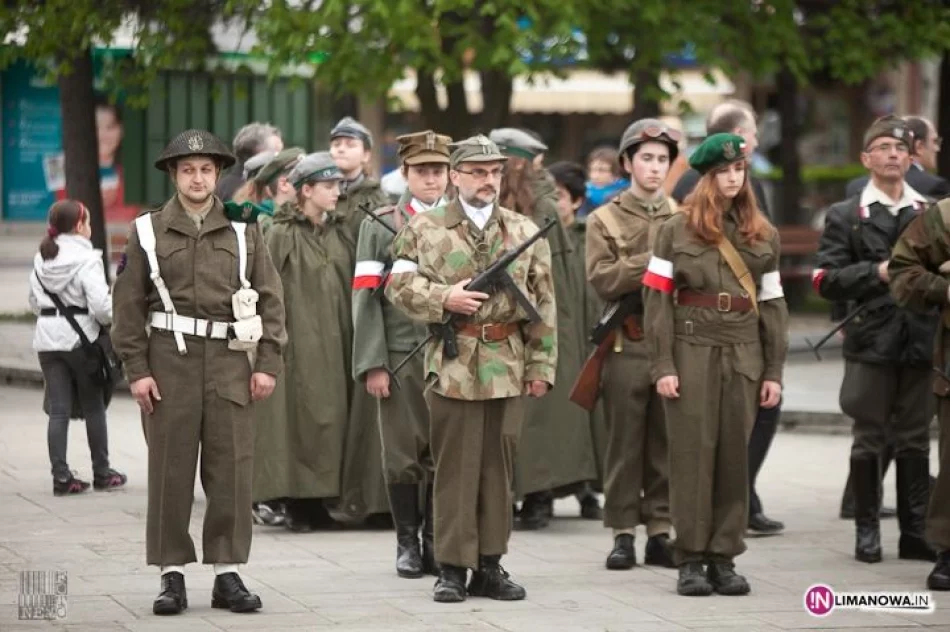 Święto Flagi Rzeczypospolitej Polskiej 2013 - zdjęcie 4