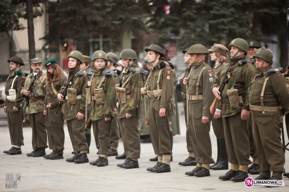 Święto Flagi Rzeczypospolitej Polskiej 2013 - zdjęcie 13
