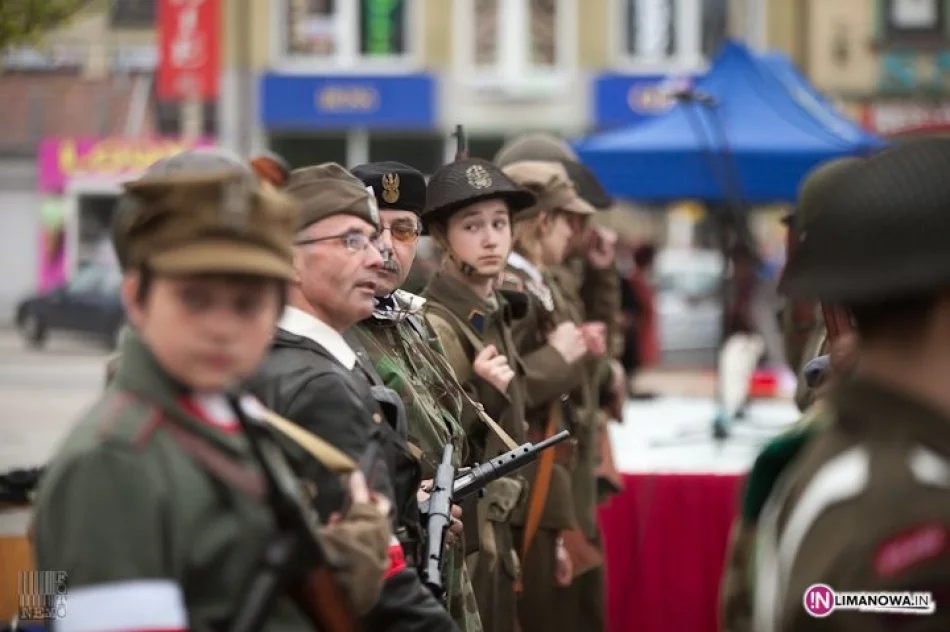 Święto Flagi Rzeczypospolitej Polskiej 2013 - zdjęcie 19