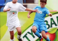 Szczęśliwi zdobywcy Pucharu Tymbarku pojadą na stadion Ajaxu - zdjęcie główne