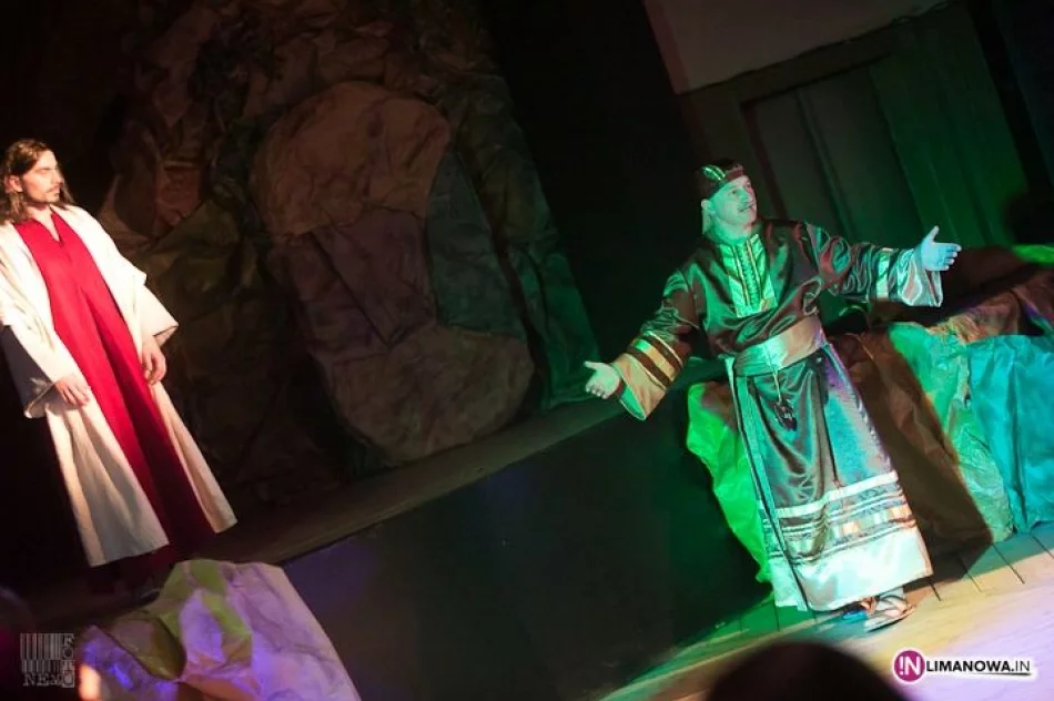 "Pójdź za mną" - Męka Pańska w Mszanie Dolnej - zdjęcie 11