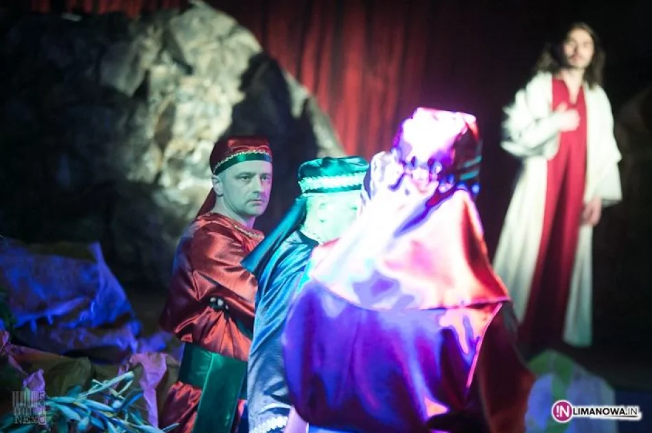 "Pójdź za mną" - Męka Pańska w Mszanie Dolnej - zdjęcie 13