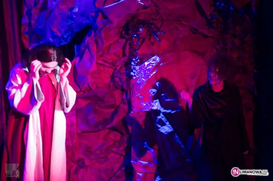 "Pójdź za mną" - Męka Pańska w Mszanie Dolnej - zdjęcie 15