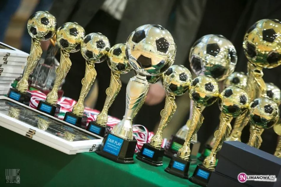 Limanowska Halowa Liga Futsalu Zakończona - sezon 2012/2013 - zdjęcie 1