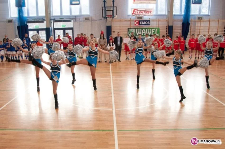 Międzynarodowy Turniej Piłkarski o Puchar Prezesa Firmy Elektrical - zdjęcie 8