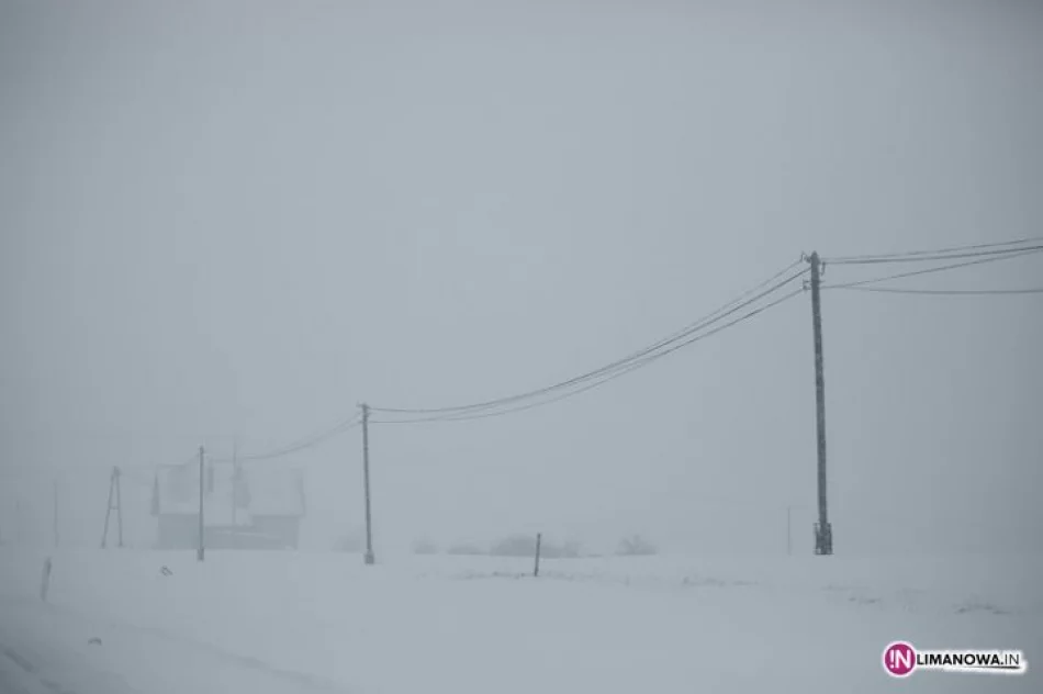 Intensywne opady śniegu w regionie - zdjęcie 8