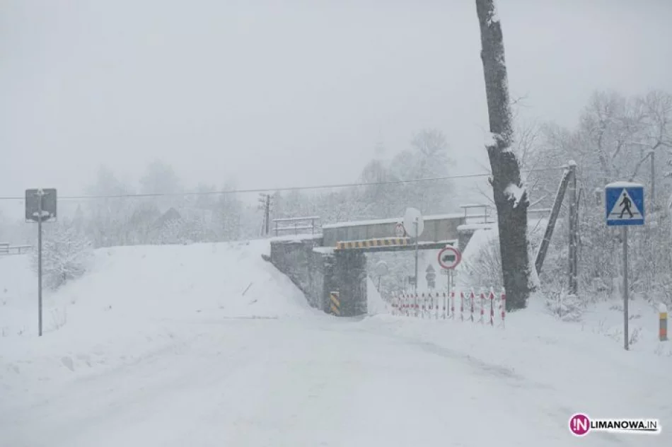 Intensywne opady śniegu w regionie - zdjęcie 20