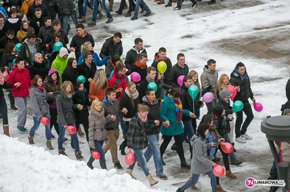 Polonez na mszańskim rynku - zdjęcie 16
