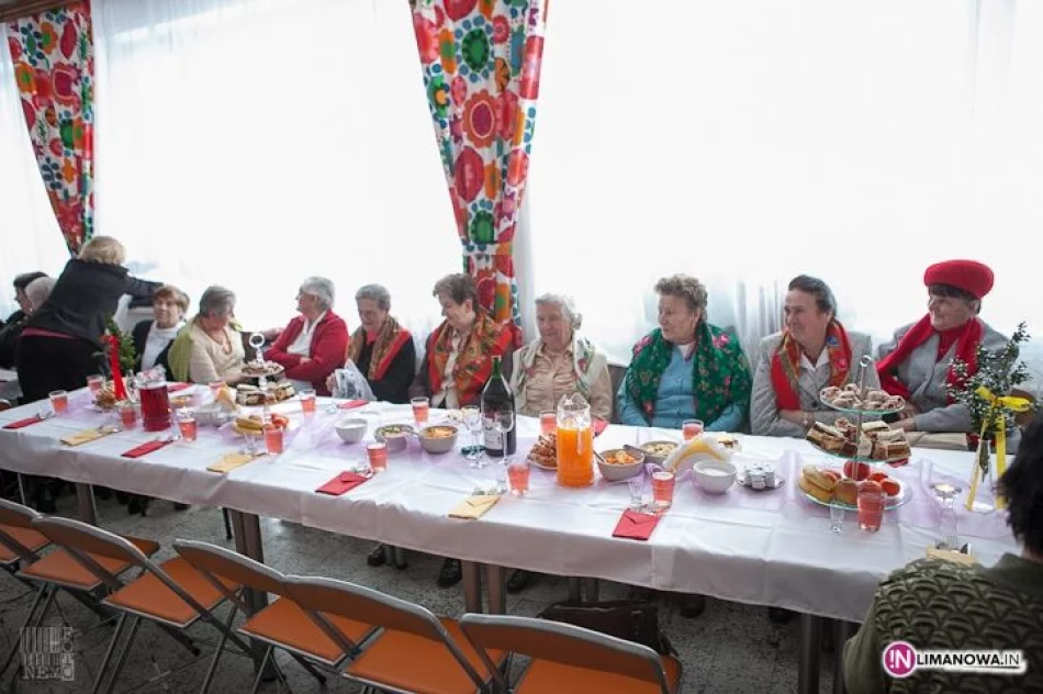 Otwarcie świetlicy wiejskiej w Zamieściu - zdjęcie 16