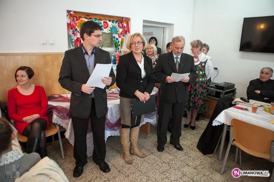Otwarcie świetlicy wiejskiej w Zamieściu - zdjęcie 17