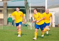 Lider rozprawił się autsajderem - zdjęcie główne