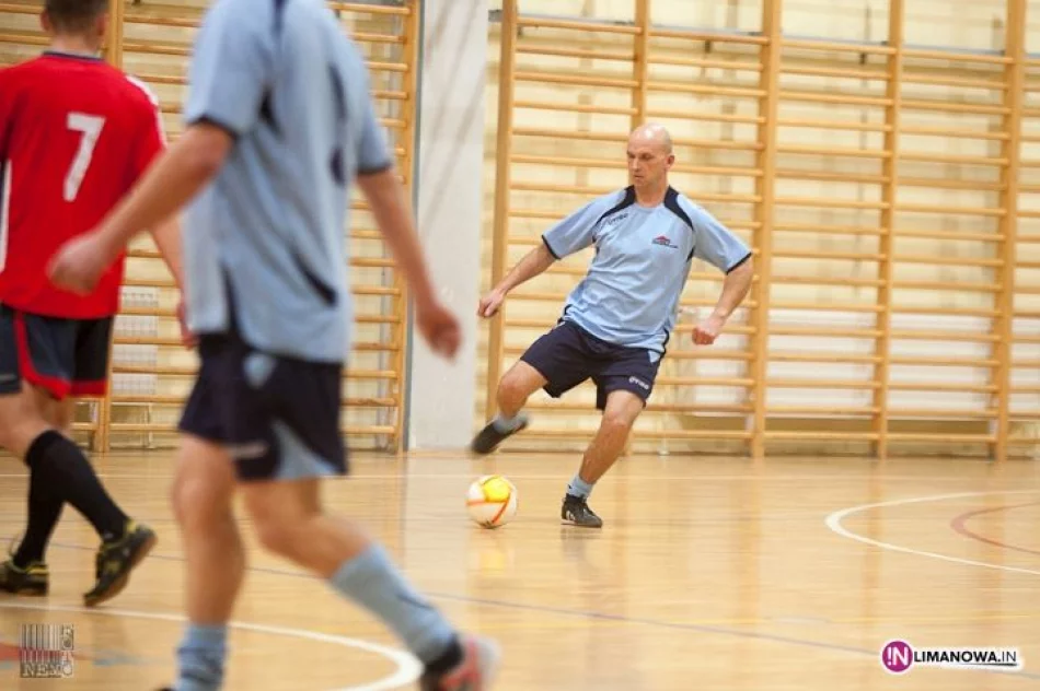 FUTSALIMA - kolejka nr 1 /+30/ - zdjęcie 4