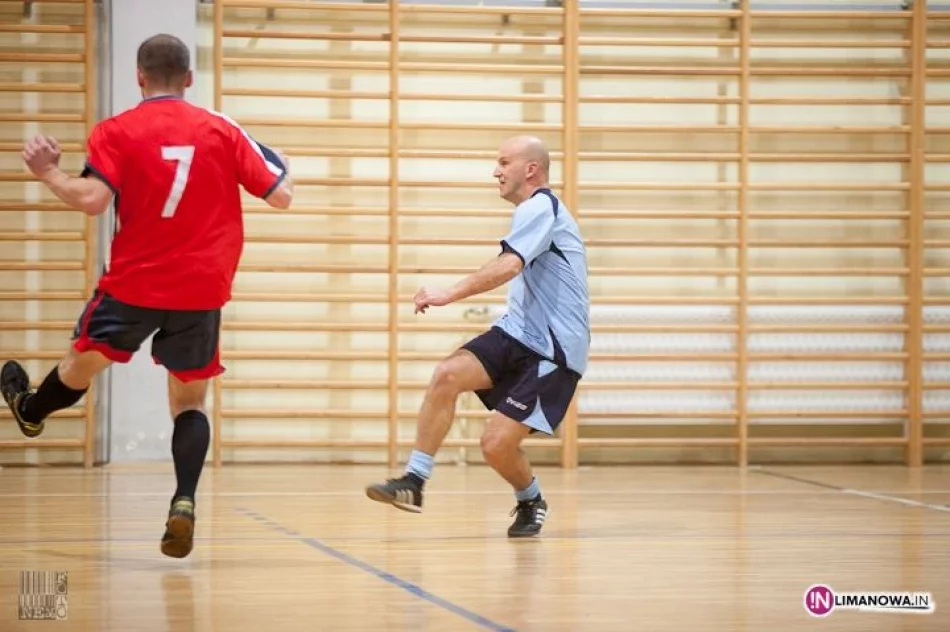 FUTSALIMA - kolejka nr 1 /+30/ - zdjęcie 7