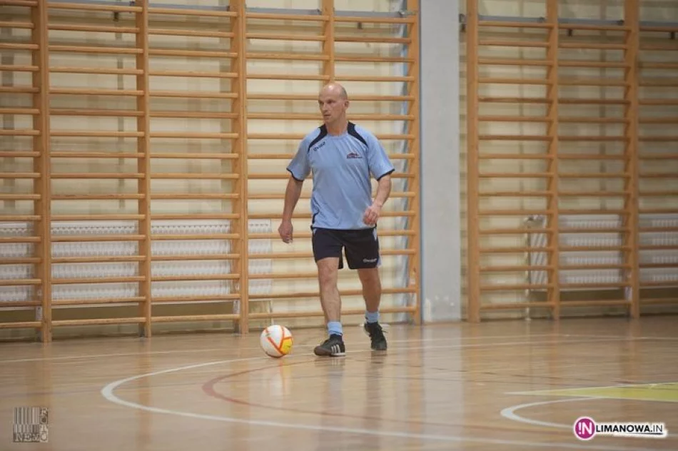 FUTSALIMA - kolejka nr 1 /+30/ - zdjęcie 9