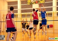 Siatkarski turniej z wielkimi emocjami - zdjęcie główne