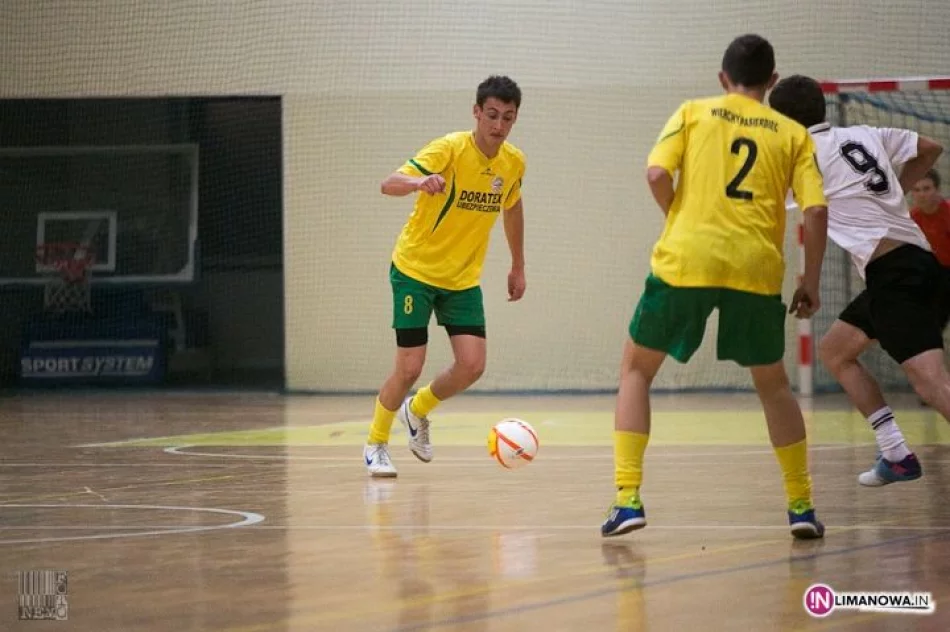 FUTSAL-LIMA - kolejka nr 1 /+16/ - zdjęcie 4