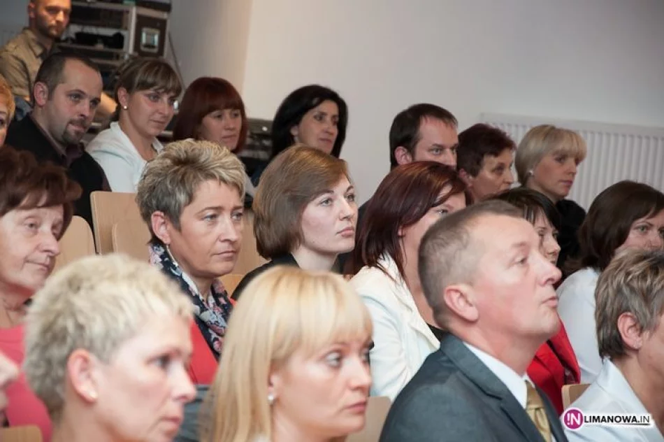 Dzień Nauczyciela w Gminie Tymbark 2012 - zdjęcie 4