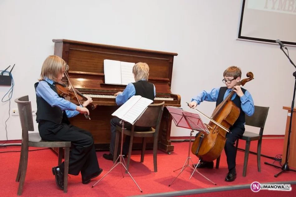 Dzień Nauczyciela w Gminie Tymbark 2012 - zdjęcie 14