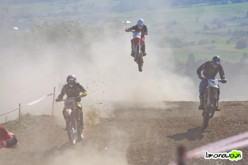 Latali na motorach - zdjęcie 2