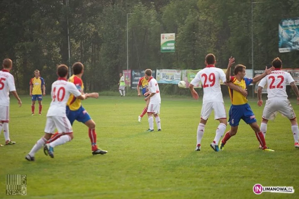 Limanovia  vs. Wisła Kraków "Razem podarujmy NOWE ŻYCIE KAROLKOWI" - zdjęcie 3