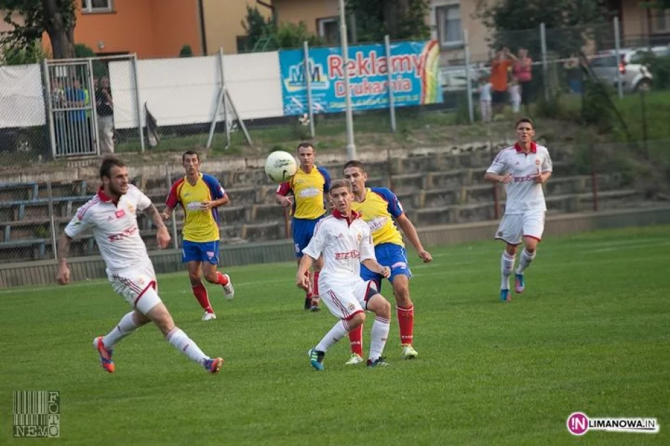 Limanovia  vs. Wisła Kraków "Razem podarujmy NOWE ŻYCIE KAROLKOWI" - zdjęcie 7