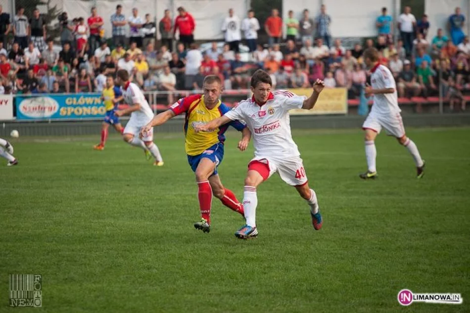 Limanovia  vs. Wisła Kraków "Razem podarujmy NOWE ŻYCIE KAROLKOWI" - zdjęcie 8