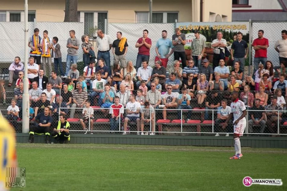 Limanovia  vs. Wisła Kraków "Razem podarujmy NOWE ŻYCIE KAROLKOWI" - zdjęcie 19