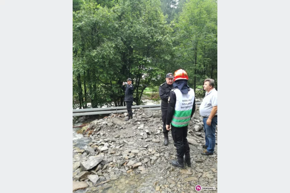 Komendant główny straży odwiedził zniszczone tereny - zdjęcie 4
