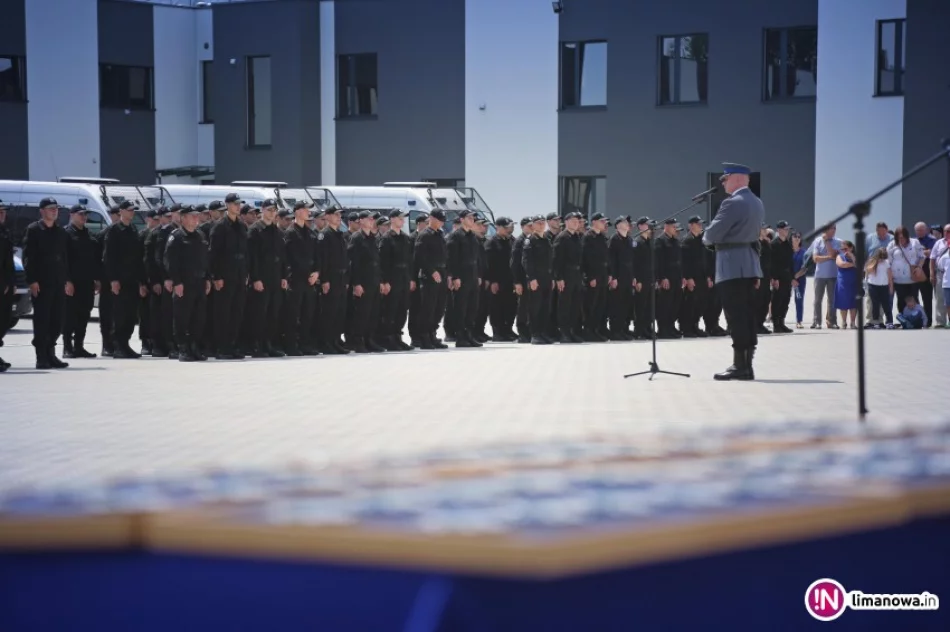 Uroczyste ślubowanie nowych funkcjonariuszy - zdjęcie 2