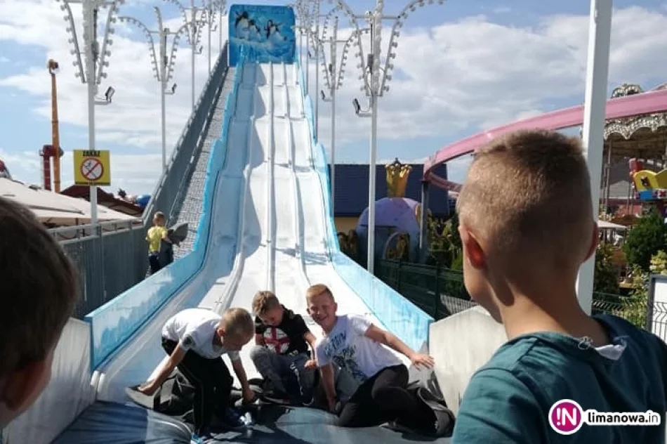 Wakacje z biblioteką rozpoczęły się od wycieczki - zdjęcie 2