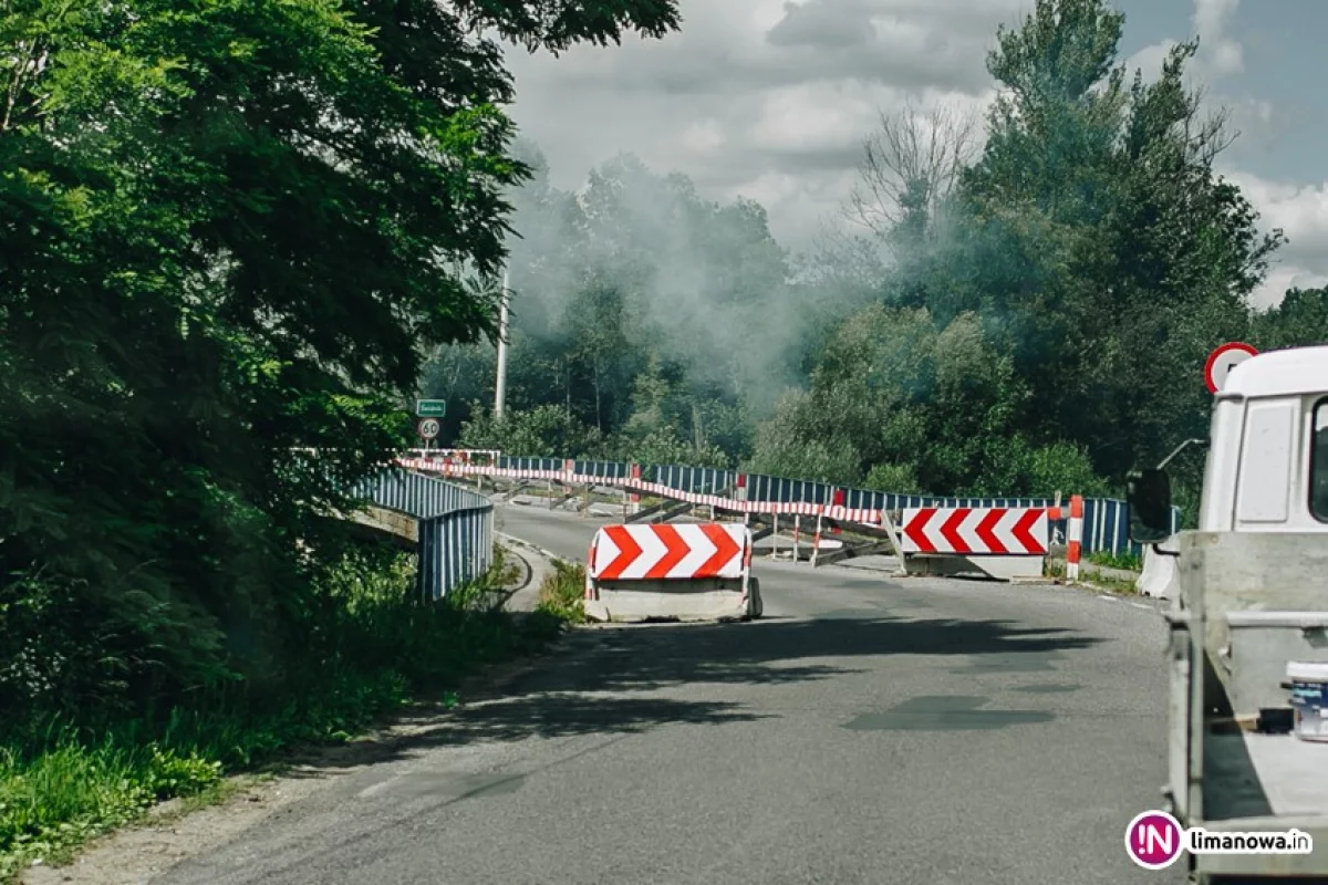 Rusza odbudowa uszkodzonego mostu. Od poniedziałku objazd