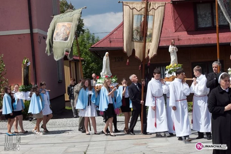 Procesja Bożego Ciała w Tymbarku - zdjęcie 10