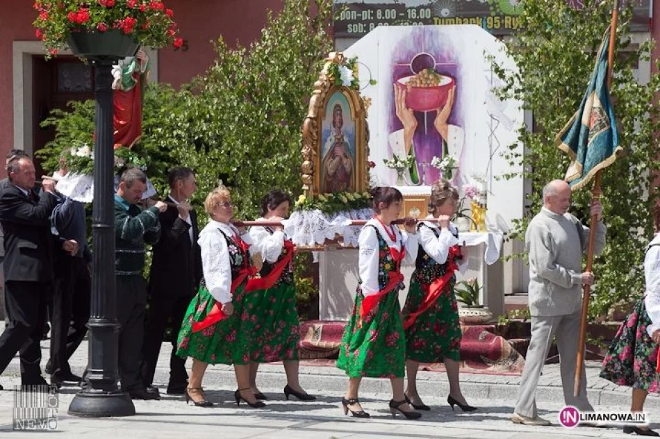 Procesja Bożego Ciała w Tymbarku - zdjęcie 13